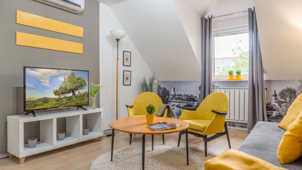 Luxury Studio 24 เยอร์ ภายนอก รูปภาพ