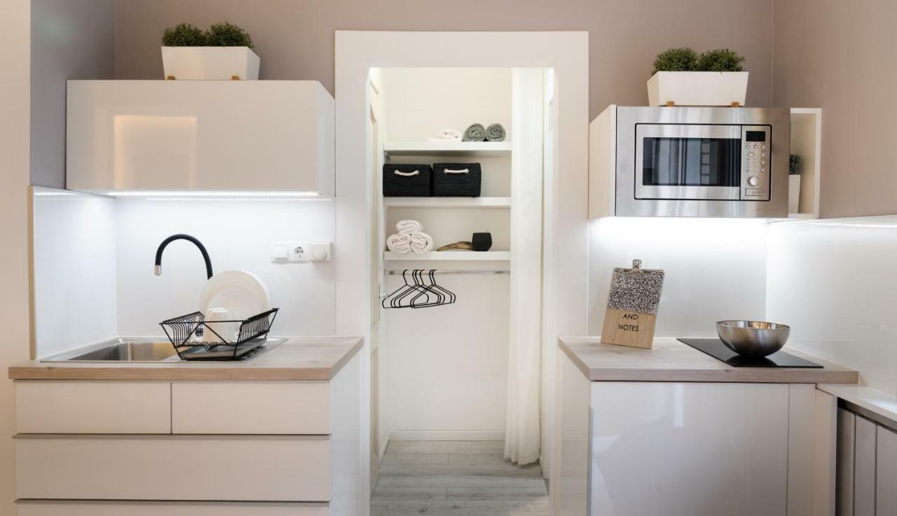 Luxury Studio 24 เยอร์ ภายนอก รูปภาพ