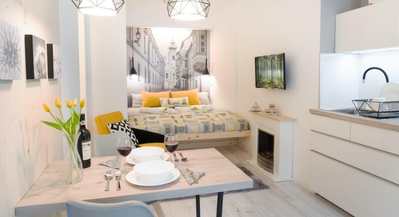 Luxury Studio 24 เยอร์ ภายนอก รูปภาพ