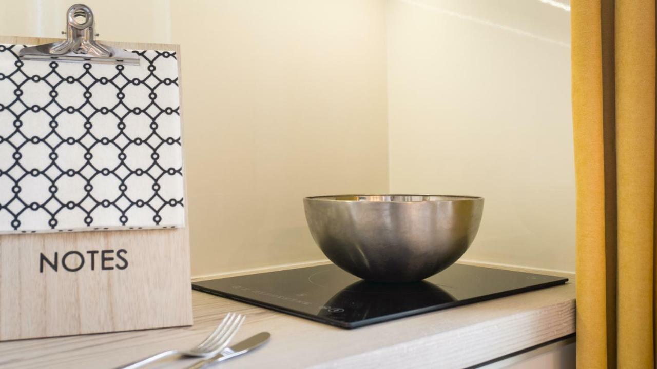 Luxury Studio 24 เยอร์ ภายนอก รูปภาพ